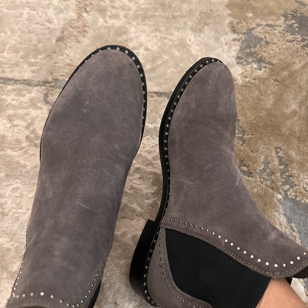 Micro stud Chelsea booties - Picture 10 of 16